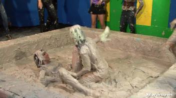 Redhead No More As Mud Consumes All! Screencap 91 on www.sinx.com