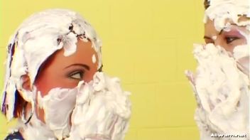 Messy Icing Encounter Screencap 92 on www.sinx.com
