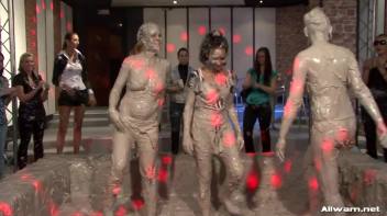 Slippin' and Slidin' Mud Satisfaction Screencap 89 on www.sinx.com