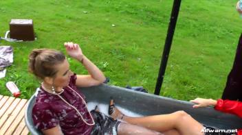 Sudsy Wetlook Washing Screencap 68 on www.sinx.com