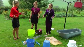 Sudsy Wetlook Washing Screencap 37 on www.sinx.com