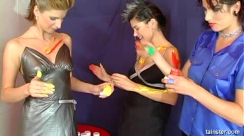 Crazy Color Combinations On These Chicks Screencap 4 on www.sinx.com