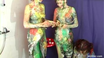 Crazy Color Combinations On These Chicks Screencap 43 on www.sinx.com