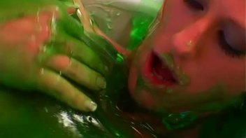 She Loves To Get Messy Any Way She Can Screencap 106 on www.sinx.com