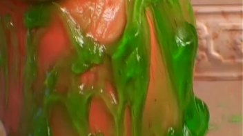 She Loves To Get Messy Any Way She Can Screencap 58 on www.sinx.com