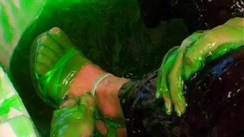 She Loves To Get Messy Any Way She Can Screencap 69 on www.sinx.com