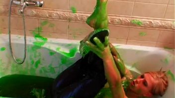 She Loves To Get Messy Any Way She Can Screencap 83 on www.sinx.com