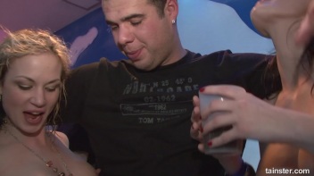 Winter WonderBang Part 5 - Main Edit Screencap 32 on www.sinx.com