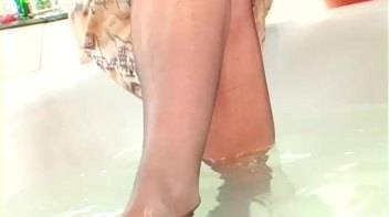 Fully Clothed Bathtub WaM Action Screencap 28 on www.sinx.com