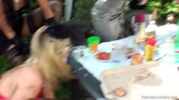 Feast Of Freaks Part 1 Screencap 34 on www.sinx.com