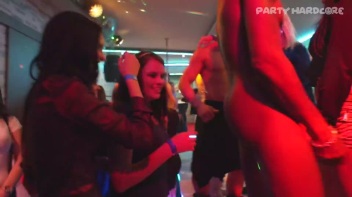 Party Hardcore Gone Crazy Vol. 14 Part 6 - Cam 2 Screencap 69 on www.sinx.com