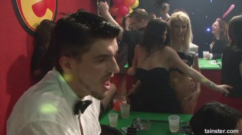 Gash Gamblers Part 4 - Cam 1 Screencap 5 on www.sinx.com