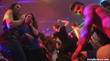 Party Hardcore Gone Crazy Vol. 9 Part 6 - Cam 1 Screencap 79 on www.sinx.com
