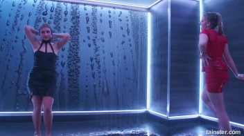 Show Us Wet You're Working With! Screencap 12 on www.sinx.com