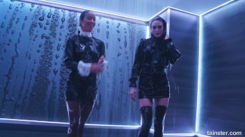 Show Us Wet You're Working With! Screencap 47 on www.sinx.com