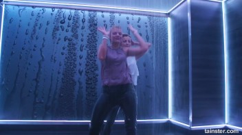 Show Us Wet You're Working With! Screencap 59 on www.sinx.com