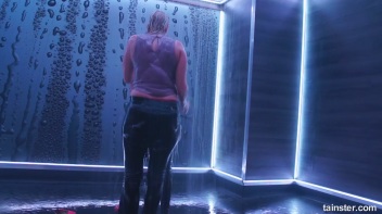 Show Us Wet You're Working With! Screencap 63 on www.sinx.com