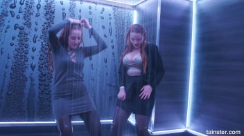 Show Us Wet You're Working With! Screencap 67 on www.sinx.com