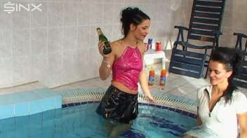 Wet Pool Fun For Champagne Babes Screencap 47 on www.sinx.com