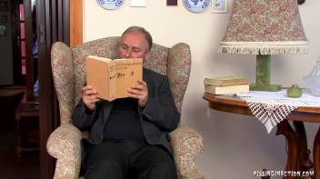 Pee Sex on a Bearskin Rug Screencap 6 on www.sinx.com