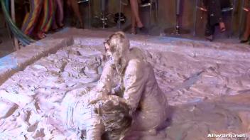 Mud Fun Screencap 35 on www.sinx.com
