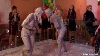 Mud Fun Screencap 61 on www.sinx.com