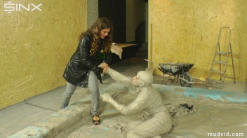 Assistant Helps Sexy Boss Out Of Muddy Pool Screencap 2 on www.sinx.com