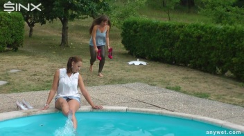 Sexy Swim Babes Play In The Pool Screencap 7 on www.sinx.com