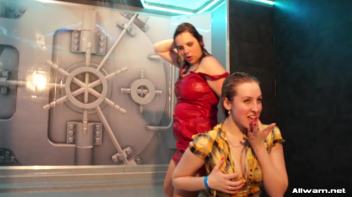 Wetlook Wonders Dance Their Asses Off Screencap 49 on www.sinx.com