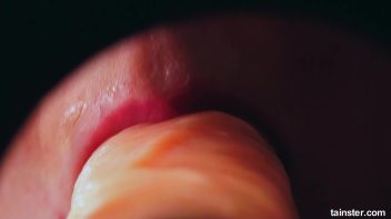 Dressed in leather and covered in cum Screencap 22 on www.sinx.com