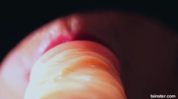 Dressed in leather and covered in cum Screencap 23 on www.sinx.com