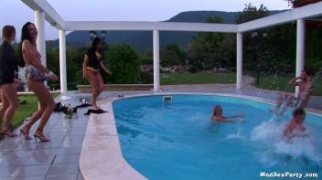 Private Pool Vol. 2 Part 3 Screencap 113 on www.sinx.com