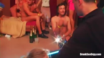 Euroslut Hotel Part 3 - Cam 2 Screencap 84 on www.sinx.com