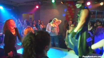 Party Hardcore Gone Crazy Vol. 36 Part 5 - Cam 3 Screencap 66 on www.sinx.com