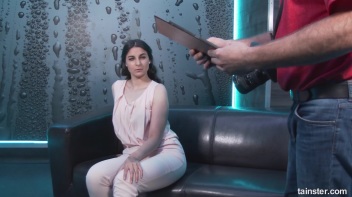 Pissing On This Pretty Pussy In Pink! Screencap 17 on www.sinx.com