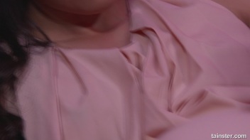 Pissing On This Pretty Pussy In Pink! Screencap 43 on www.sinx.com