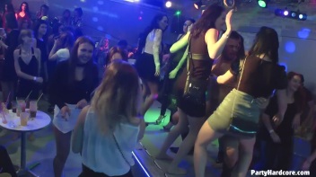 Party Hardcore Gone Crazy Vol. 32 Part 3 - Cam 1 Screencap 66 on www.sinx.com