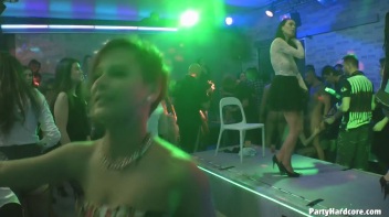 Party Hardcore Gone Crazy Vol. 32 Part 3 - Cam 1 Screencap 80 on www.sinx.com