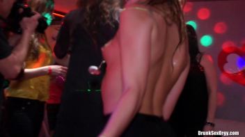 Valentine's Day Vaginas Part 6 - Cam 2 Screencap 60 on www.sinx.com