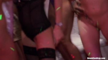 Valentine's Day Vaginas Part 6 - Cam 2 Screencap 82 on www.sinx.com