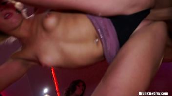 Valentine's Day Vaginas Part 6 - Cam 2 Screencap 45 on www.sinx.com
