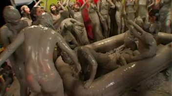 Packed Like Sardines In The Mud Screencap 84 on www.sinx.com
