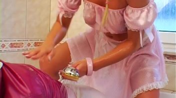 Rubbin' In The Tub Screencap 36 on www.sinx.com