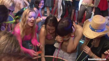Bikini Beach Balls Part 6 - Cam 1 Screencap 30 on www.sinx.com
