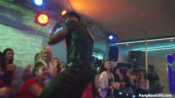 Party Hardcore Gone Crazy Vol. 30 Part 2 - Cam 4 Screencap 65 on www.sinx.com