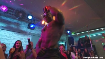 Party Hardcore Gone Crazy Vol. 30 Part 2 - Cam 4 Screencap 75 on www.sinx.com