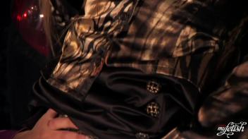 Lesbian Sex in a Parking Garage Screencap 63 on www.sinx.com