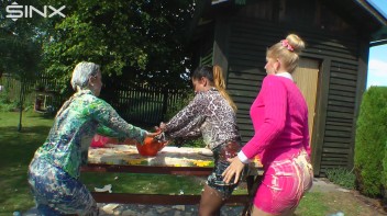 Messy Outdoor Food Fight For Glamour Babes Screencap 18 on www.sinx.com
