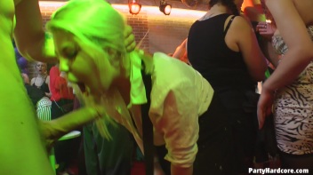 Party Hardcore Gone Crazy Vol. 38 Part 5 - Cam 4 Screencap 42 on www.sinx.com