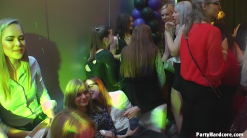 Party Hardcore Gone Crazy Vol. 38 Part 5 - Cam 4 Screencap 49 on www.sinx.com